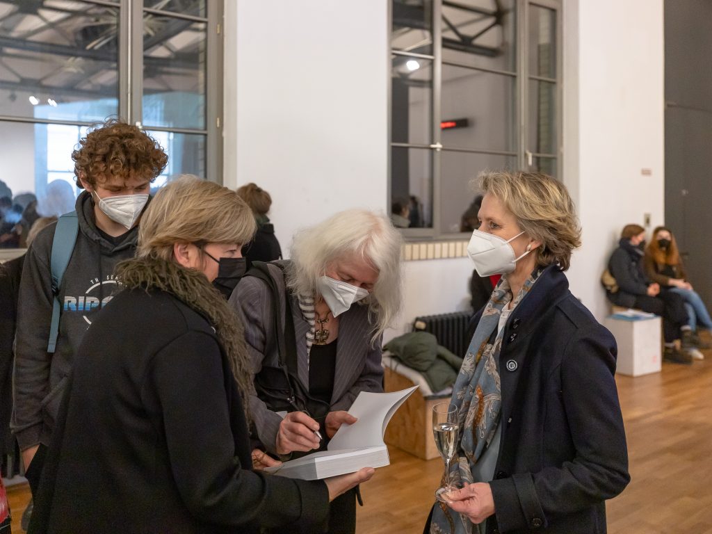 Visiting Inken Baller und Hinrich Baller. Berlin, 19661989 D A Z